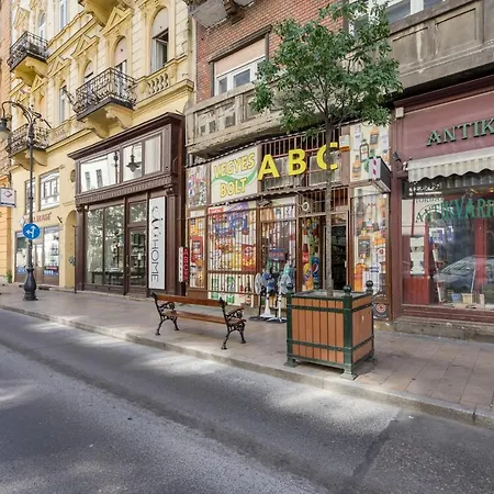 Bpr Kiraly Street Nest With A/c Budapest