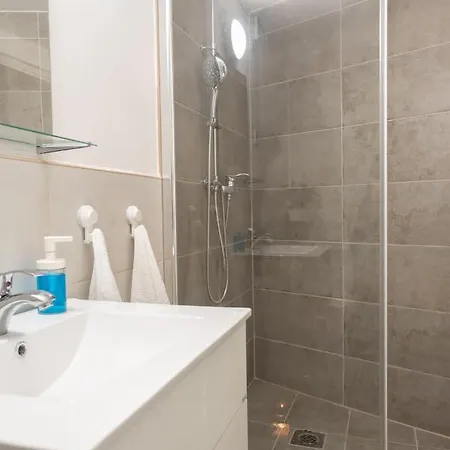 Free Parking - Dob50 Spacious - 2 Separate Bedroom, 5 People, Ac, Wifi Lägenhet Budapest