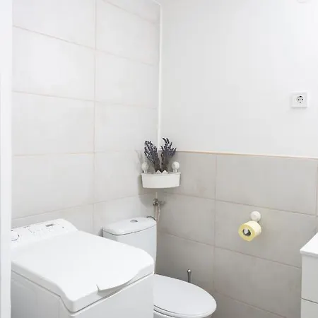 Lägenhet Free Parking - Dob50 Spacious - 2 Separate Bedroom, 5 People, Ac, Wifi