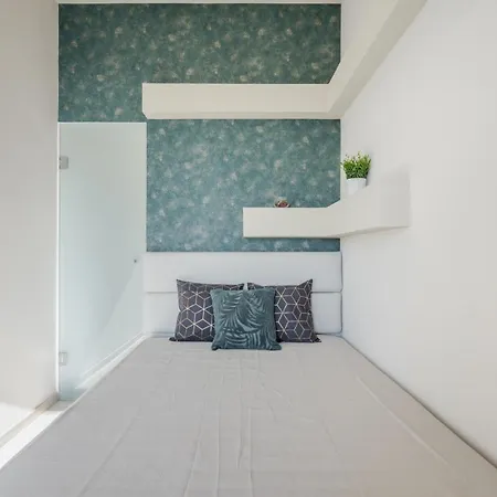 Bpr Splendid Rooftop With A/c Apartment