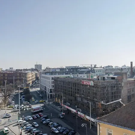 Apartment Bpr Splendid Rooftop With A/c