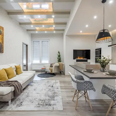 Apartment Bpr Splendid Rooftop With A/c *