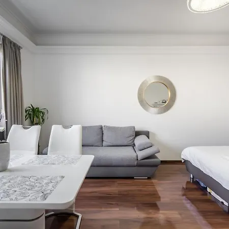 Breathless Panorama Synagogue Elegant Attic Free Parking Reservation Needed Apartment *