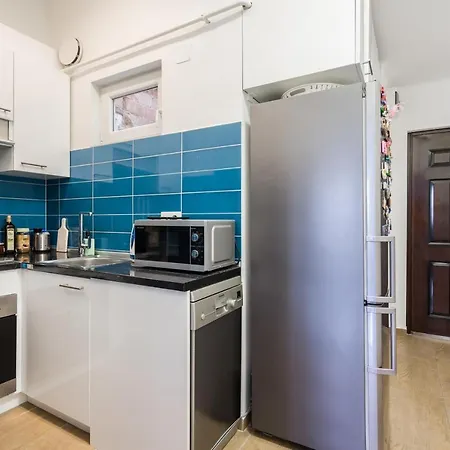 Apartment Breathless Panorama Synagogue Elegant Attic Free Parking Reservation Needed Budapest