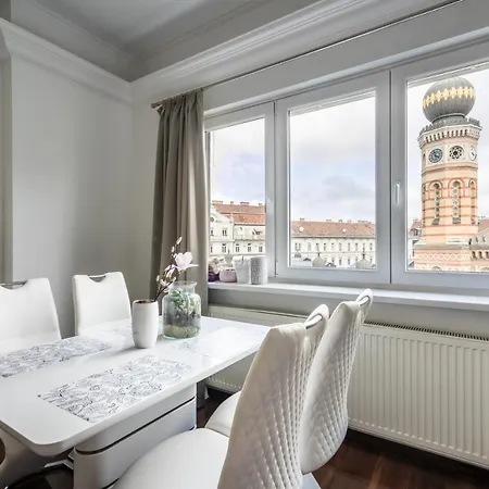 Breathless Panorama Synagogue Elegant Attic Free Parking Reservation Needed * Budapest