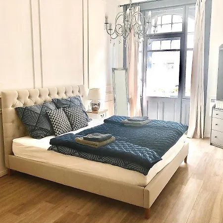 Dfive New Stylish Lux At The Centre Budapest