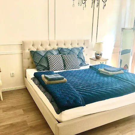 Dfive New Stylish Lux At The Centre Budapest