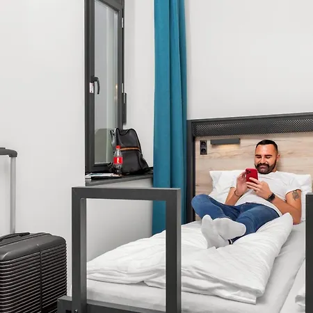 Hostel A&o *
