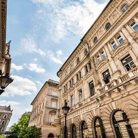 Opera Balkony Luxury With Free Parking Apartment Budapest