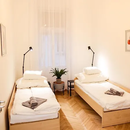 Modern 3br Free Parking Prime Location Budapesta