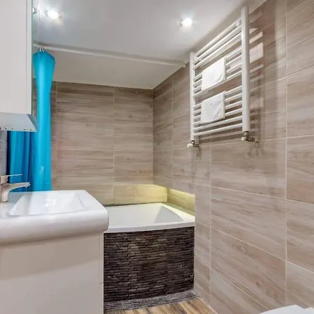 Baross Deluxe Apartment *