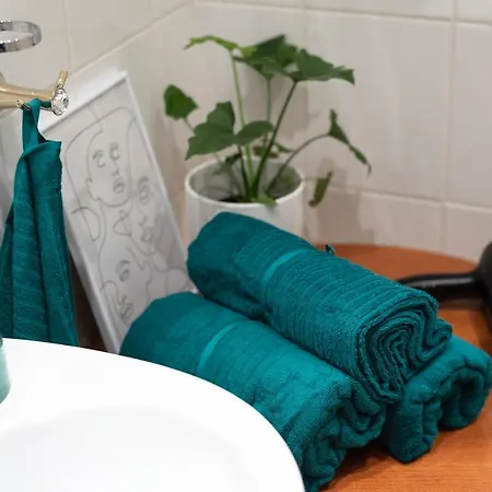 Cozy Boho Apartment, Super Central, Parliament, Netflix Budapest