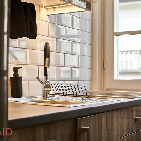 R7 Design - Hostaid شقة