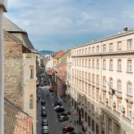 Acacia Center Budapešť