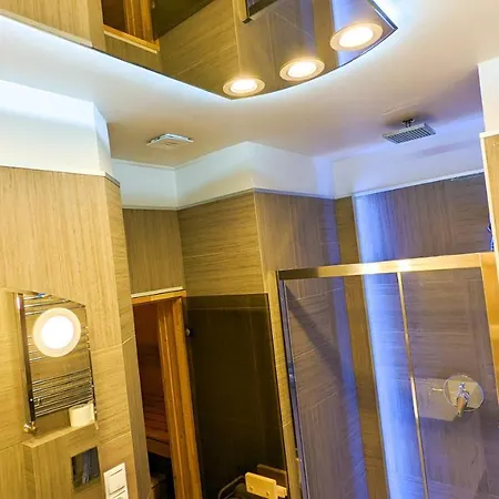 Downtown Designer Apt W Private Spa, Cinema, Balcony, Prime District V Budapest