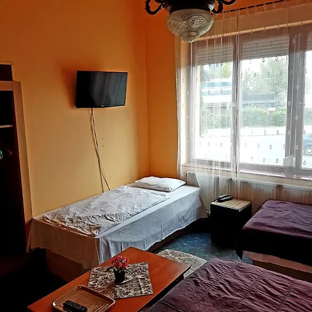Attila Hotel 2*