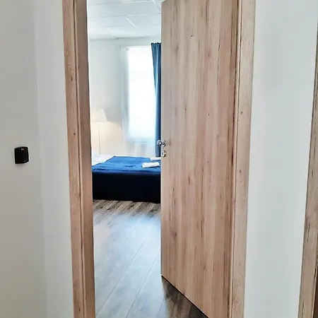Homestay For Long-term, Budget! Purple Peach Budapest
