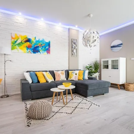 Bpr Lavish In Downtown Apartment