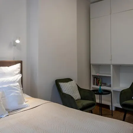 Sunbird Apartment *