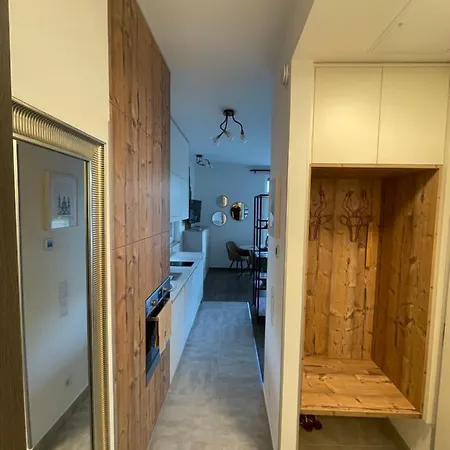 Apartament Hillside *