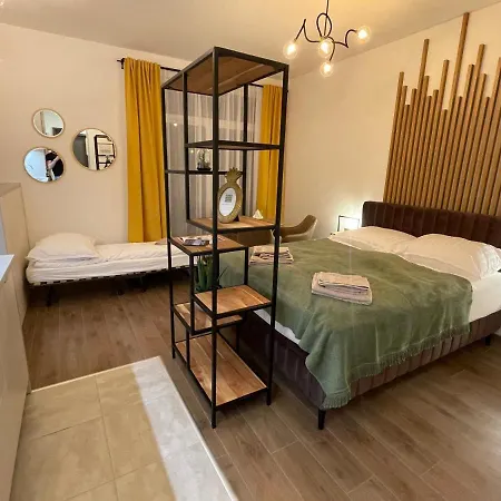 Apartament Hillside *
