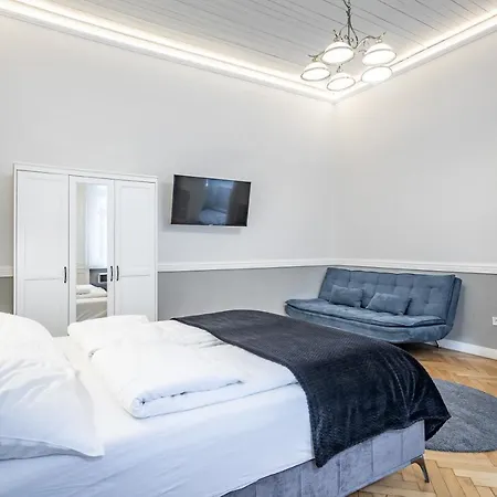 Apartman Luxurious At Center