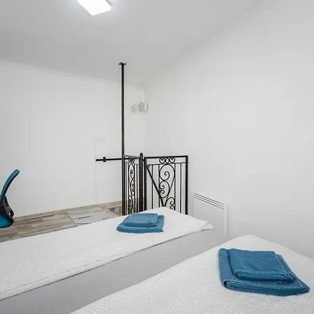 Bpr Simply Azure Apartment Budapest