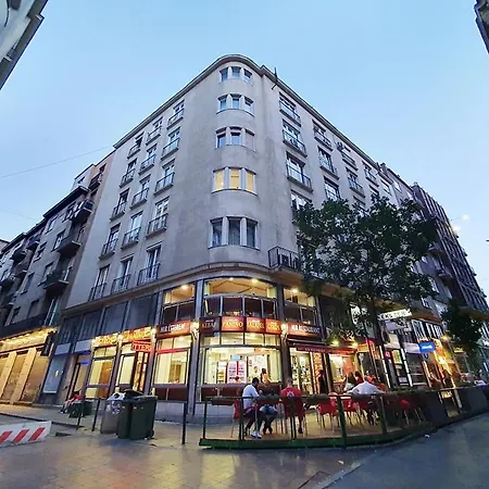 Bonifac Apartman Apartman *