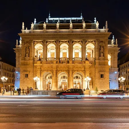 Centrum Opera Luxury With Free Garage Apartment Budapest