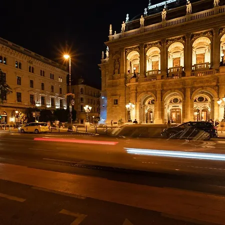 Apartment Centrum Opera Luxury With Free Garage
