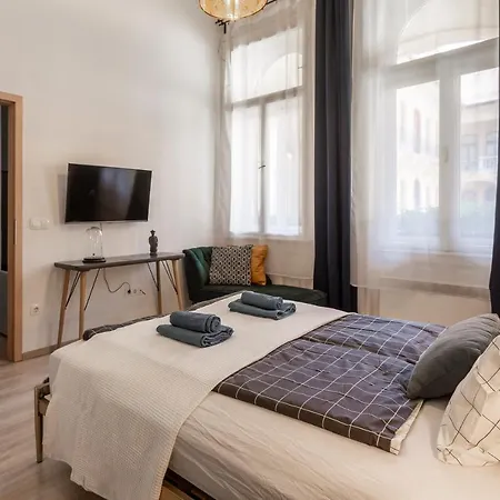 Apartment Deluxe Downtown By Elisabeth *