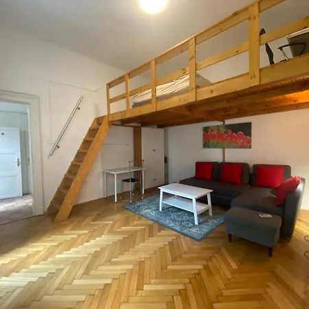 Apartment Ac With Free Parking At Acacia St, Center *