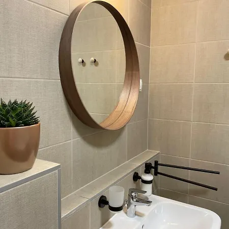 Lovely 1-bedroom At Heart Of * Budapest