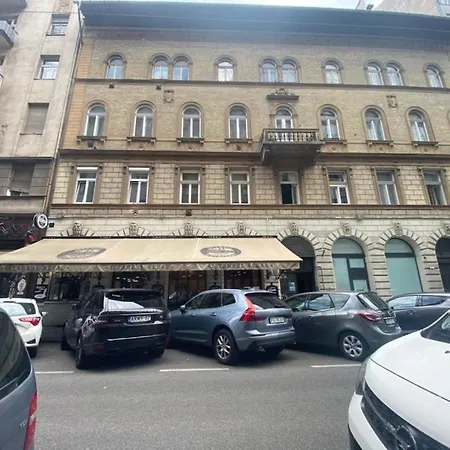 Apartment Ac With Free Parking At Acacia St, Center Budapest