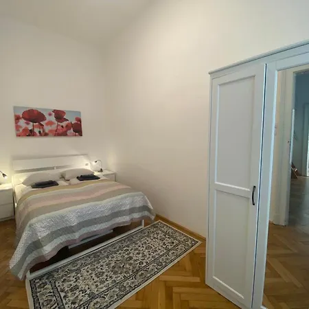 Ac With Free Parking At Acacia St, Center * Budapest