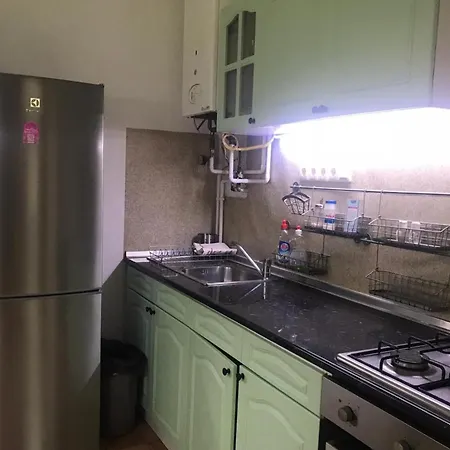 Ac With Free Parking At Acacia St, Center Apartment