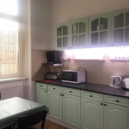 Apartment Ac With Free Parking At Acacia St, Center *