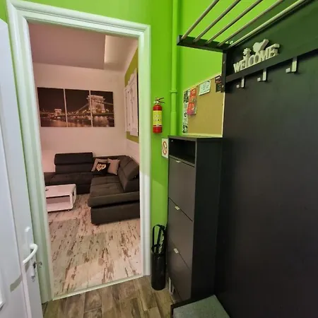 Apartment Point *