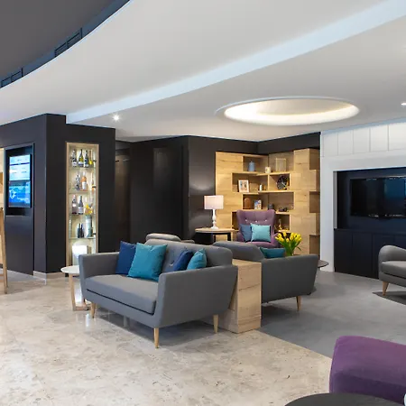 Hotel Mercure City Center 4*