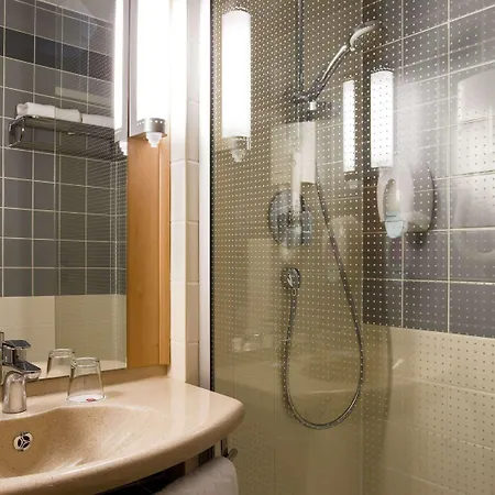 Ibis Heroes Square Отель Будапешт