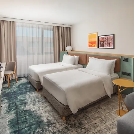 Crowne Plaza By Ihg Hotel