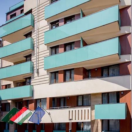 Escala & Hotel