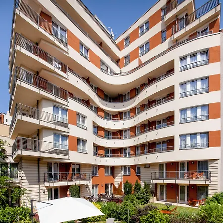Hotel Escala & 4*