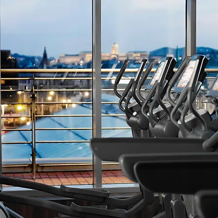 Crowne Plaza By Ihg Hotel Budapest