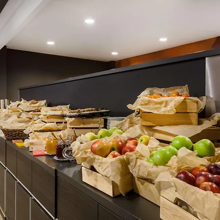 Hotel Crowne Plaza By Ihg 4*