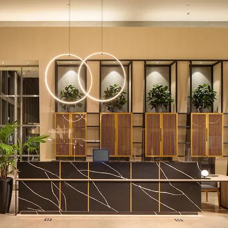 Crowne Plaza By Ihg Hotel 4*