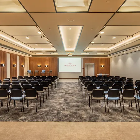 Hotel Crowne Plaza By Ihg 4*