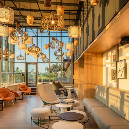 Hotel Crowne Plaza By Ihg Budapest