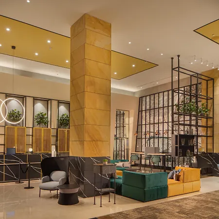 Crowne Plaza By Ihg Hotel 4*