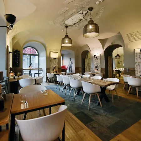 Zenit Palace 4*